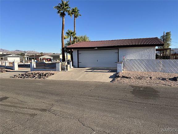 5th image of 1094 Zircon Avenue