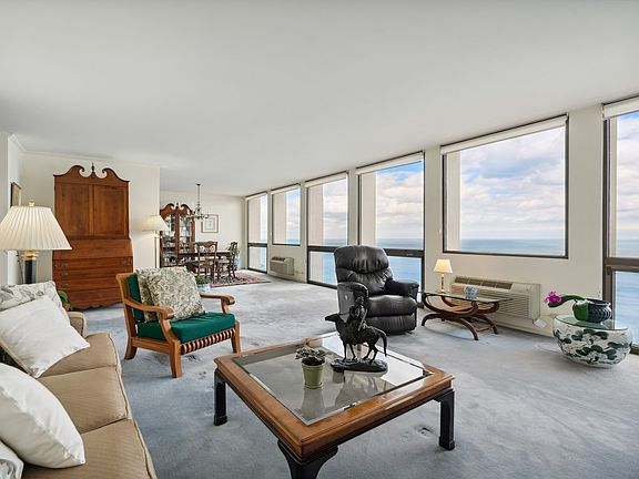 3rd image of 1240 N Lake Shore Dr APT 32B