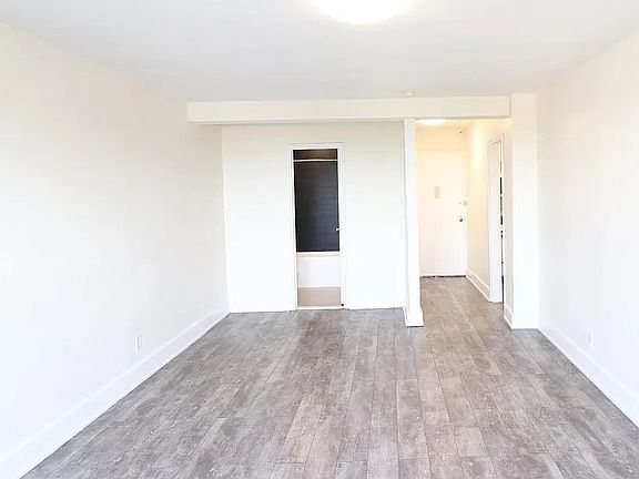2nd image of 4140 Denman St APT 1R