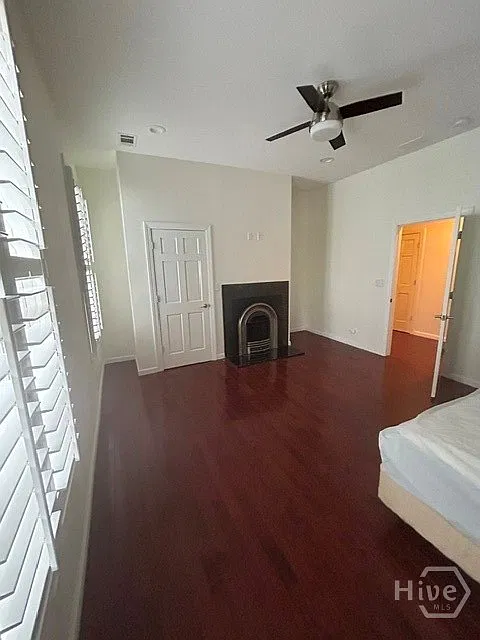 3 bed, 2.5 bath, 1844 sqft, $3,000 — Photo 4