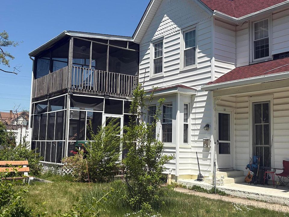 2nd image of 127 Cincinnati Avenue #1