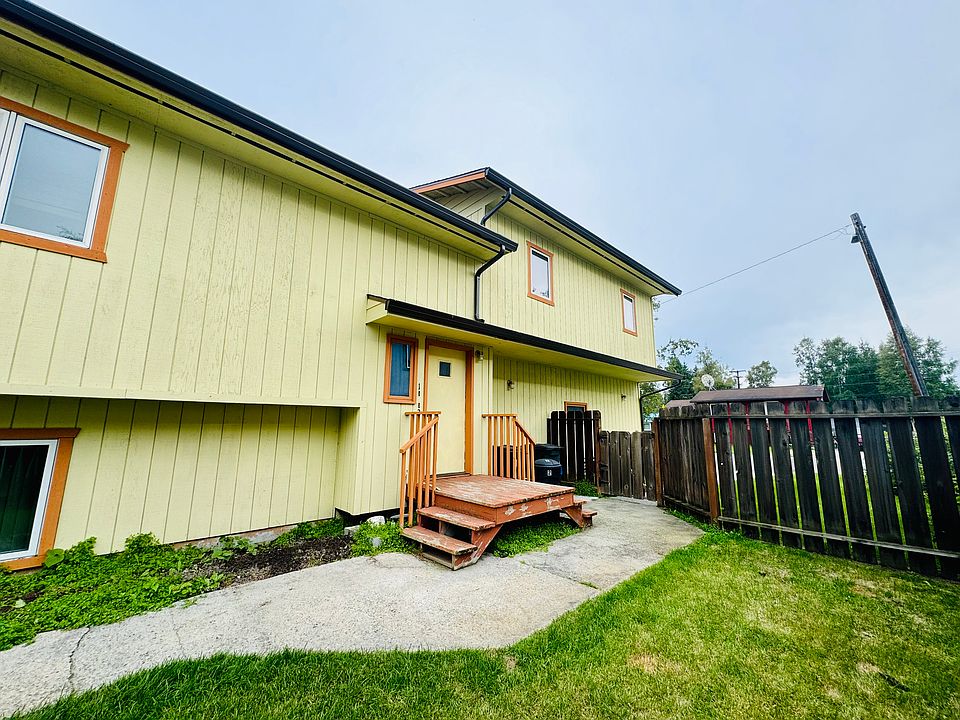 1st image of 520 Craig Ave #1