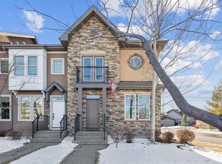 442 N Quarry Park Blvd SE, Calgary, AB T2C5G6