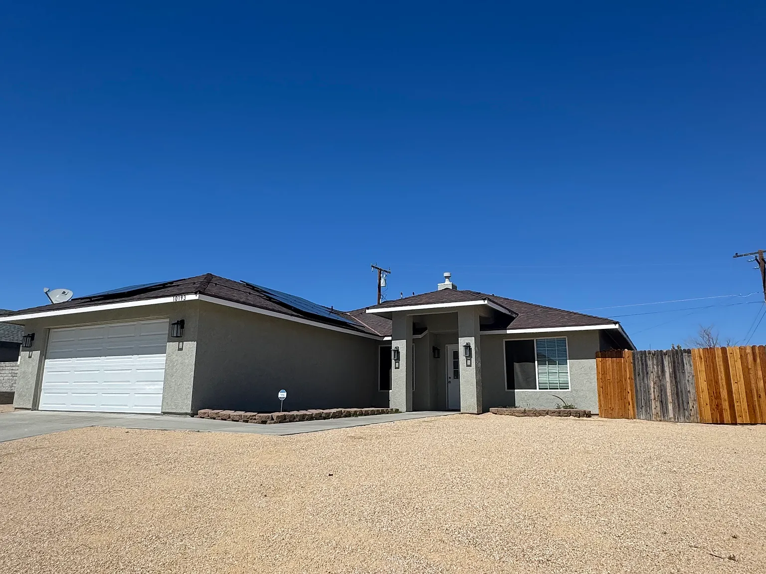 3 bed, 1616 sqft, $2,300 — Photo 2