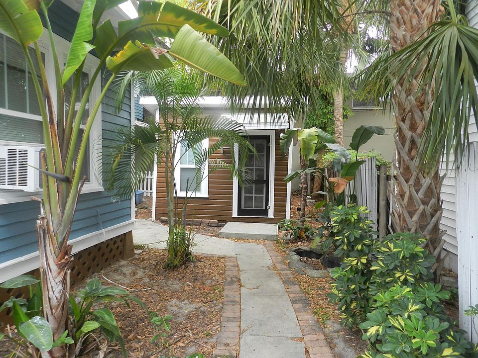 1st image of 263 6th Ave N #6