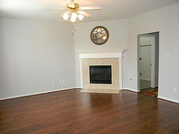 5th image of 1111 Chase Park Dr