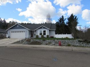 130 SE Woody Ct, Myrtle Creek, OR 97457