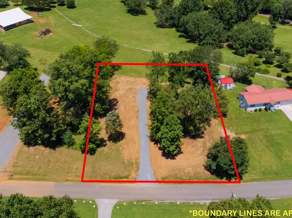 150 Lakehaven Cir, Decatur, TN 37322