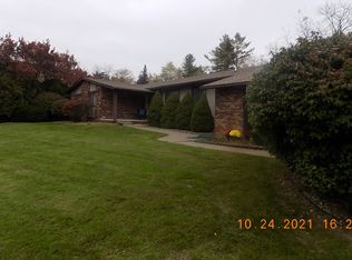 7855 Roberta Ln, Washington, MI 48094