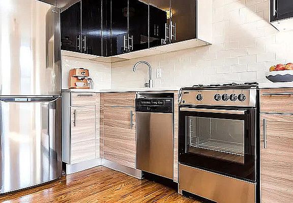 3rd image of 1223 Atlantic Ave APT 3