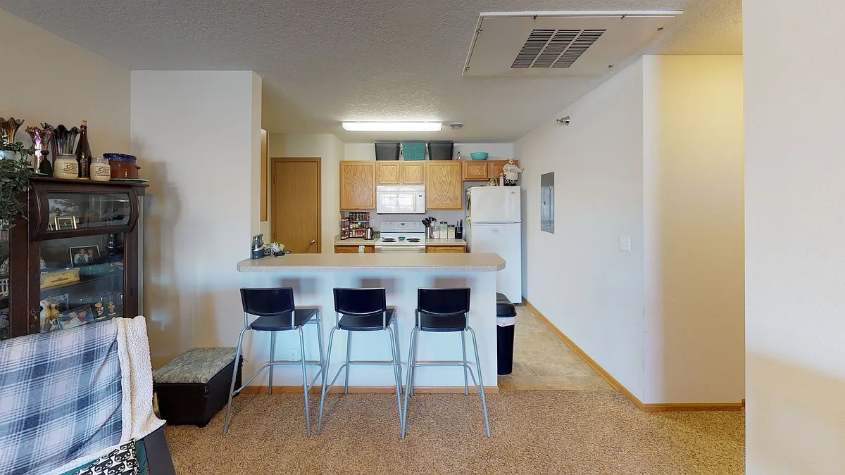 Building Photo - 3801 Tiverton Ct