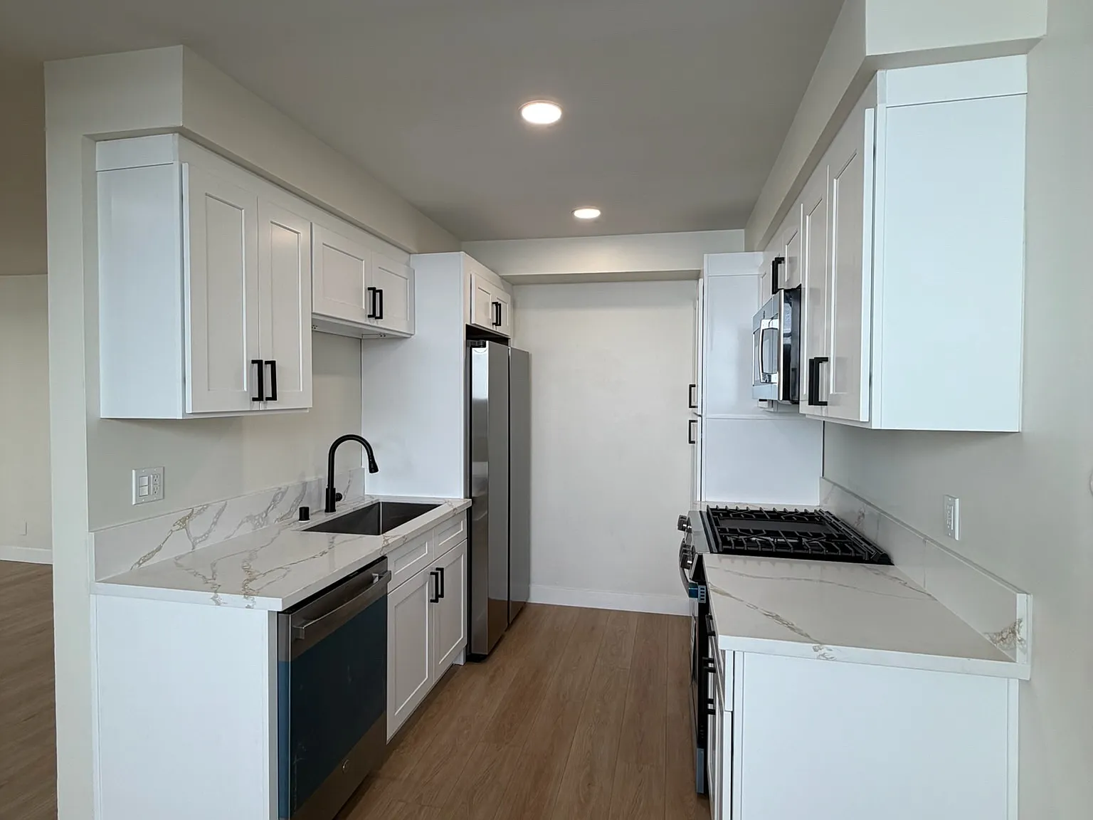 623 Orange Grove Ave — Photo 2