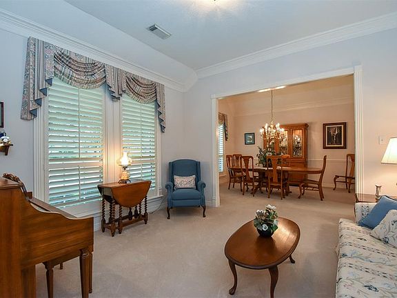 4th image of 8545 Ivy Falls Ct