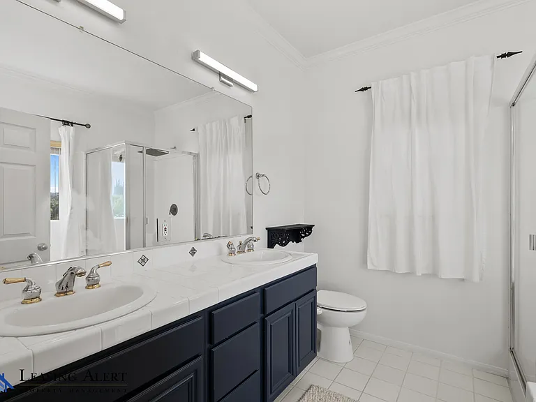 20300 Vanowen St — Photo 21