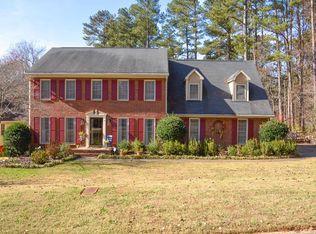 4025 Windhurst Ct, Lilburn, GA 30047