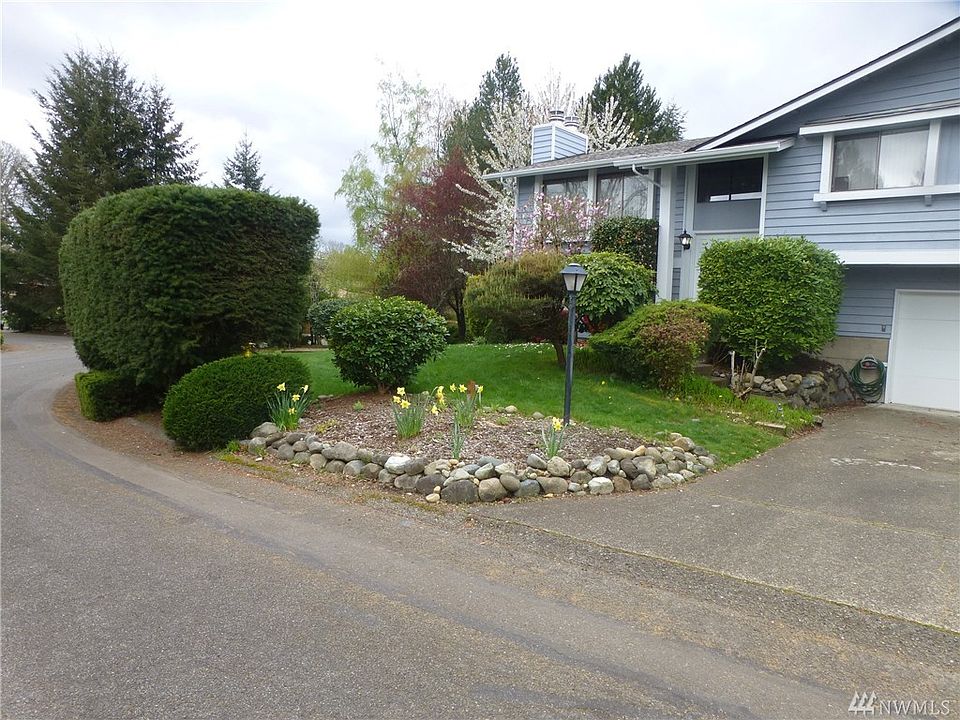 1st image of 9423 71st St SW