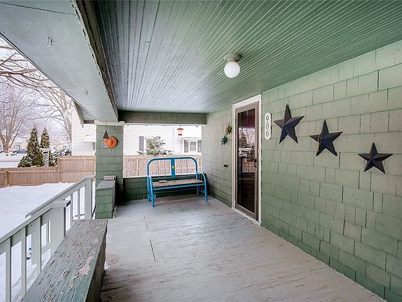 3rd image of 906 N B St