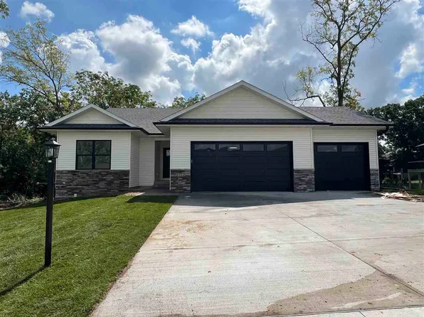 1502 Legend Dr, Tiffin, IA 52340