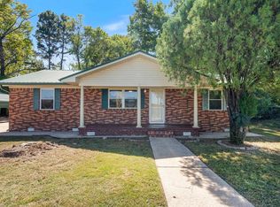 1511 Bean St, Conway, AR 72034