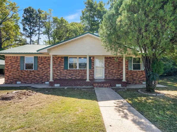 1511 Bean St, Conway, AR 72034