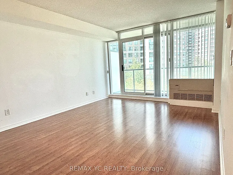 5500 Yonge St #409 — Photo 5