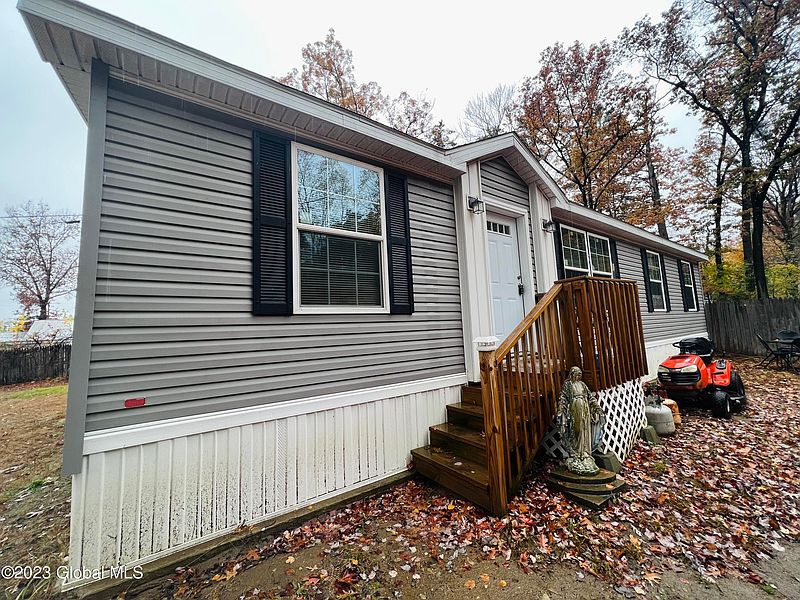2nd image of 31 Sweet Rd Road