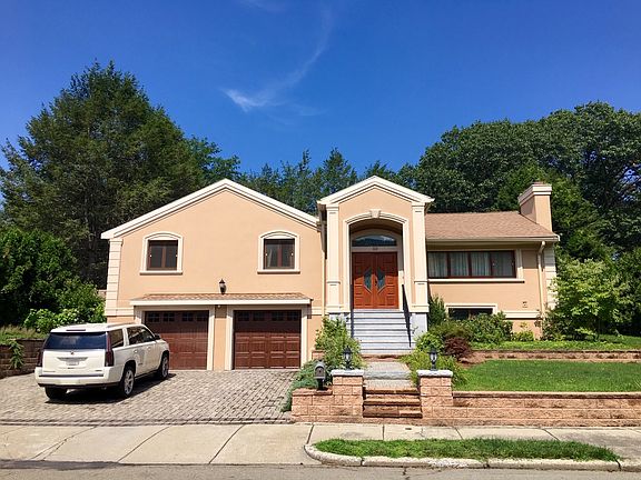 3rd image of 113 Deborah Rd
