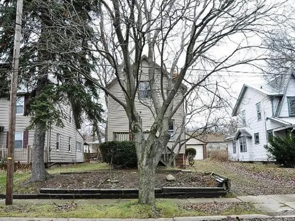 1123 Coventry St, Akron, OH 44306