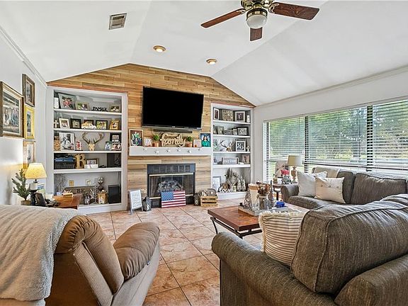 4th image of 12157 Post Oak Dr