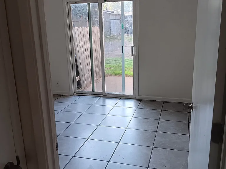 41 Mina Ave #A — Photo 5
