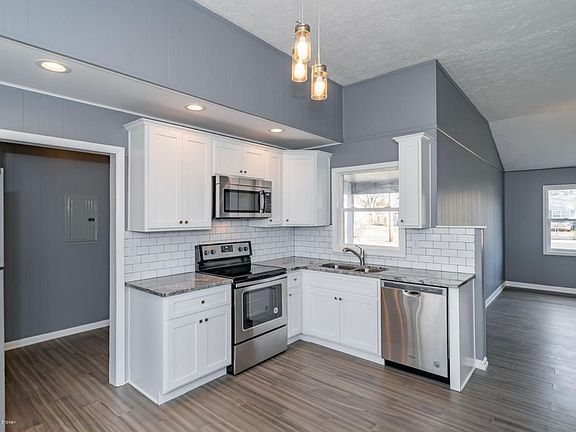 3rd image of 7106 Nathan Hale Way