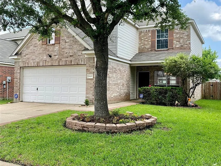 19439 Juniper Vale Cir — Photo 2