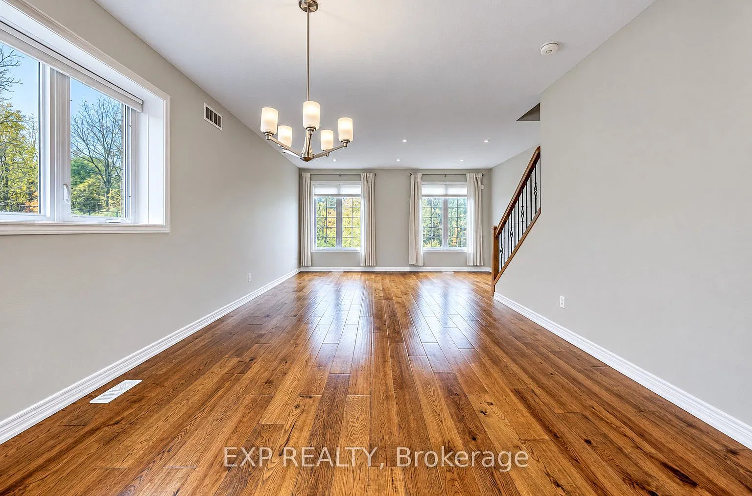 4 bed, $2,995 — Photo 2