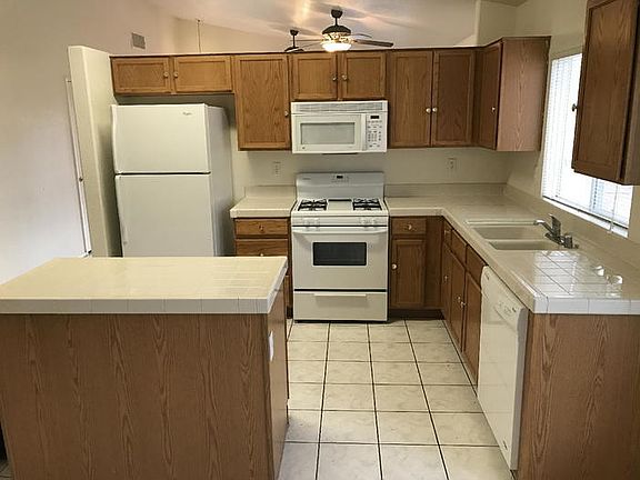 3rd image of 4416 Sparkle Crest Ave