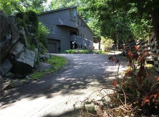 25 Chester Ct, Cortlandt Manor, NY 10567