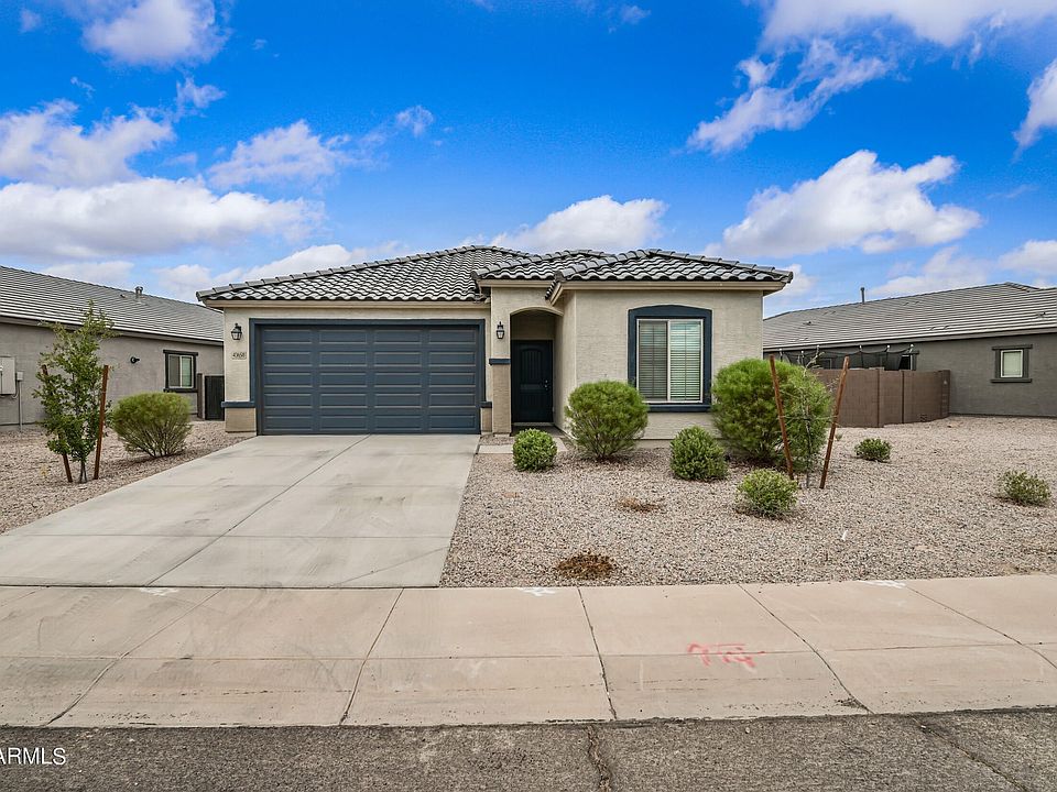 1st image of 43658 W Juniper Ave