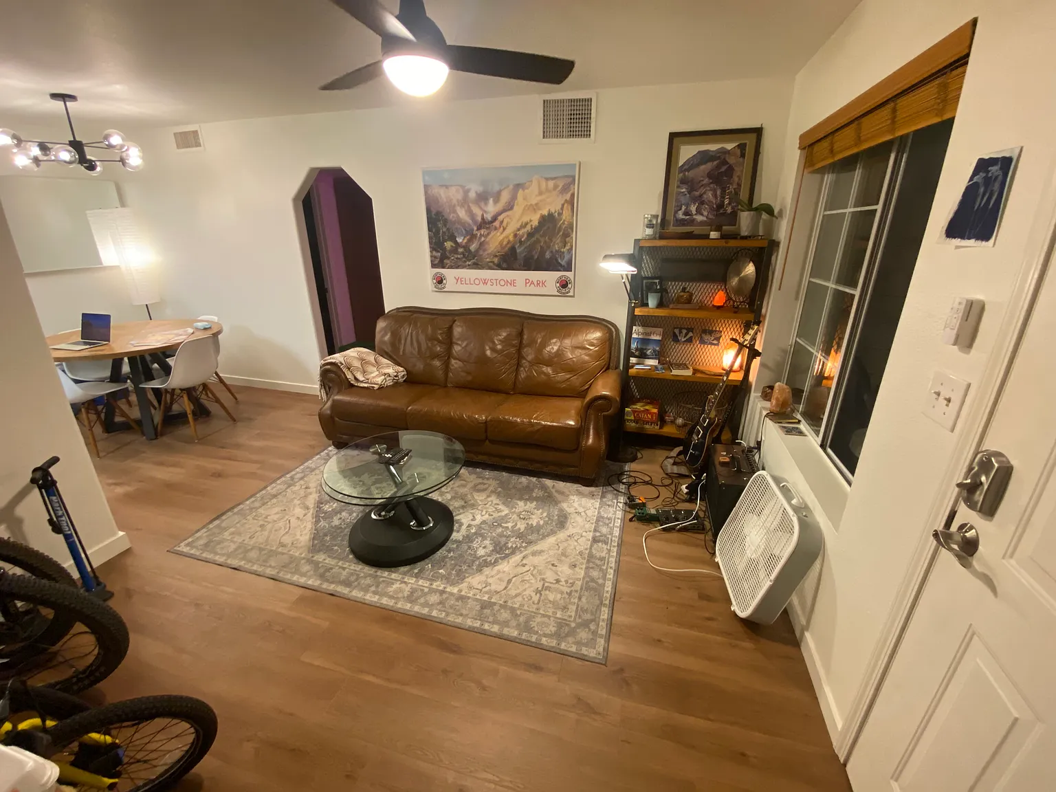 3 bed, 1054 sqft, $950 — Photo 2