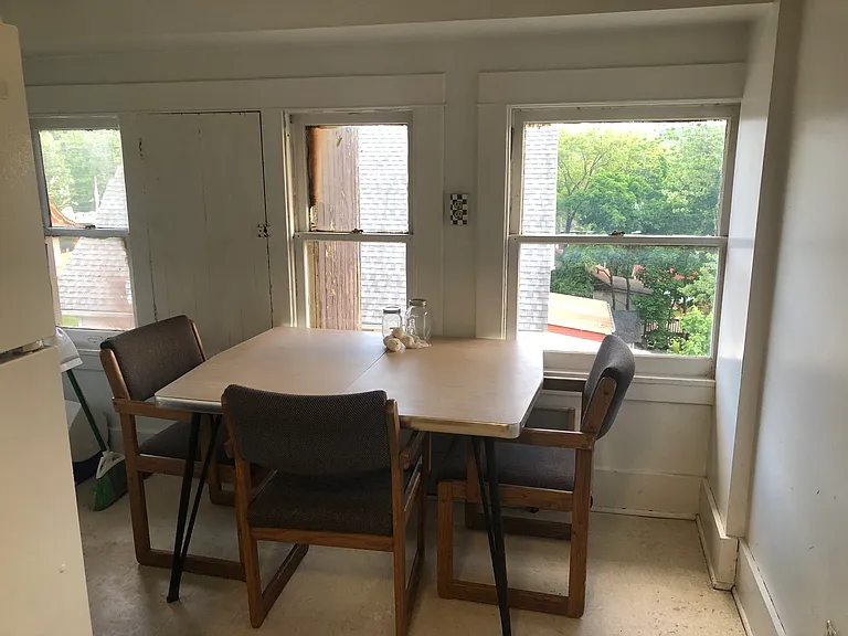 210 Delaware Ave #5 — Photo 8