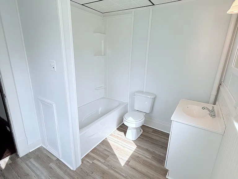 563 Cedar Ave — Photo 7