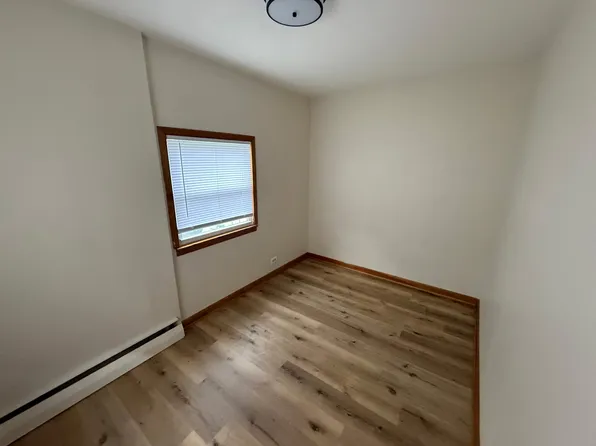 2552 W Rascher Ave #1, Chicago, IL 60625