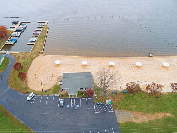 5th image of Poplar Dr