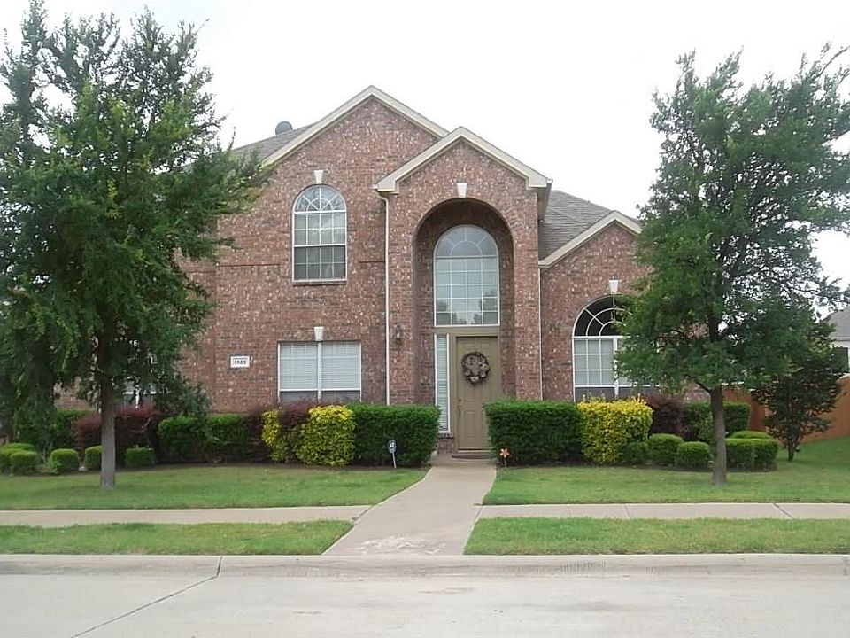 1st image of 1923 Landridge Dr