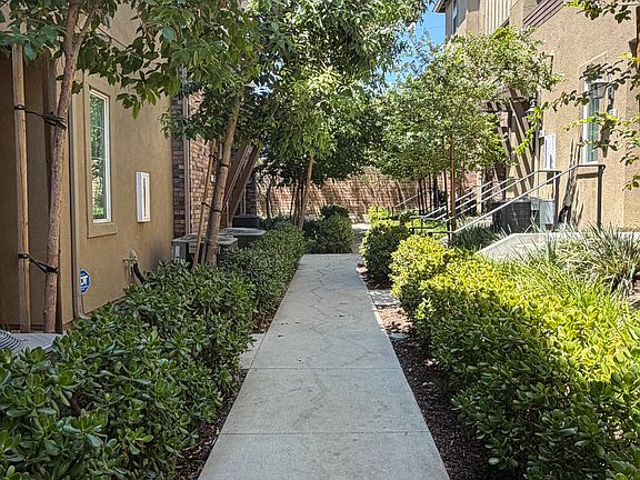5th image of 7350 Solstice Pl
