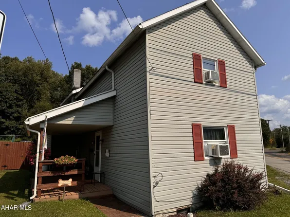 101 Lincoln Ave, Nanty Glo, PA 15943
