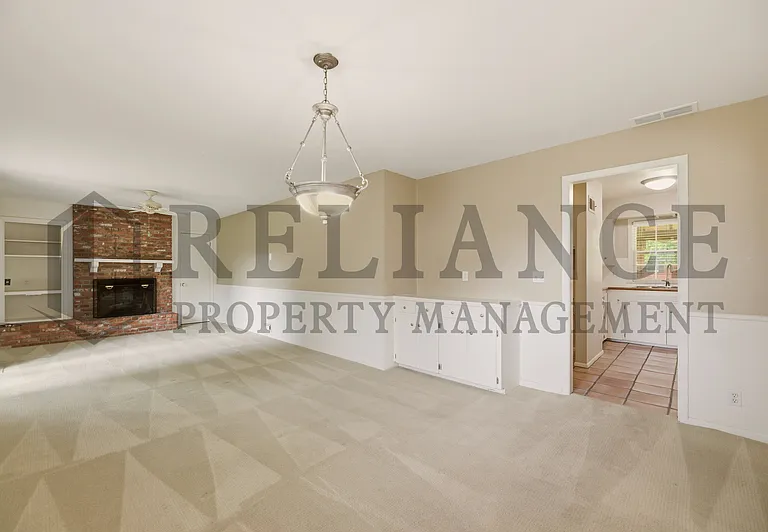 6517 E Elm St — Photo 14