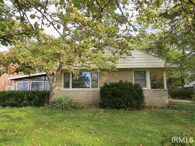 3 bed, 3.0 bath, 2192 sqft, $1,895 — Photo 1