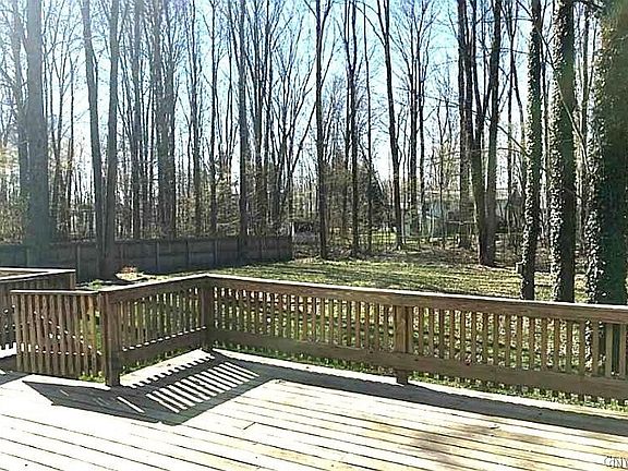3rd image of 227 Northland Dr