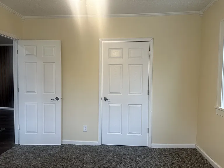 1319 Charles St #3 — Photo 7