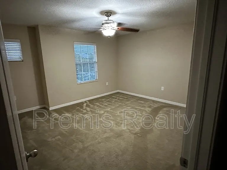 11875 77th Ct — Photo 2