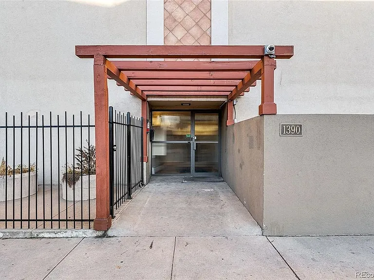 1390 N Emerson St #508 — Photo 36